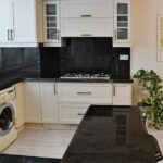 جزیره سنگی مشکی کد 189 - تصویر 2